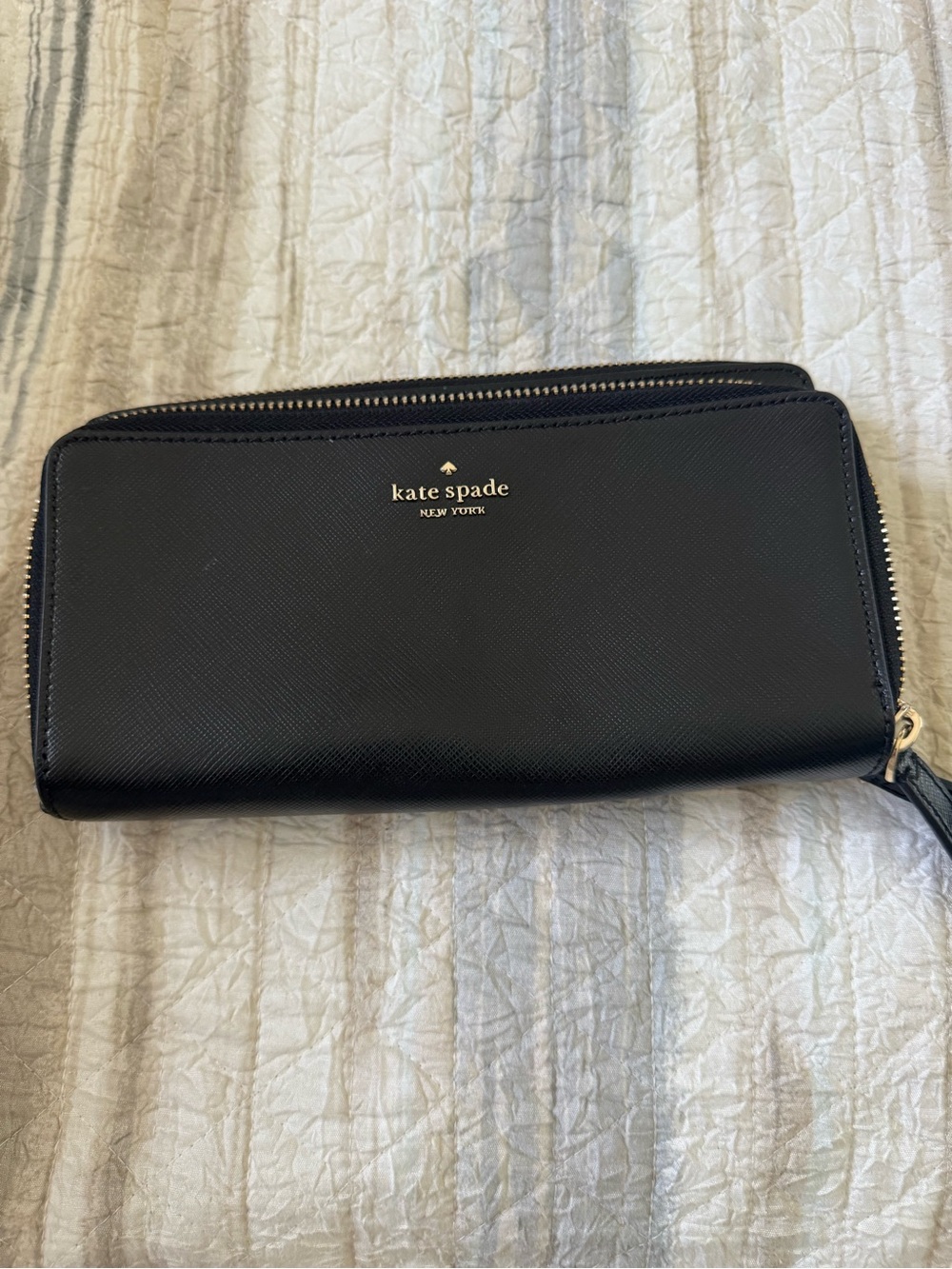 Kate Spade Payton Large Carryall Wristlet Wallet Saffiano Leather Black WLRU6297